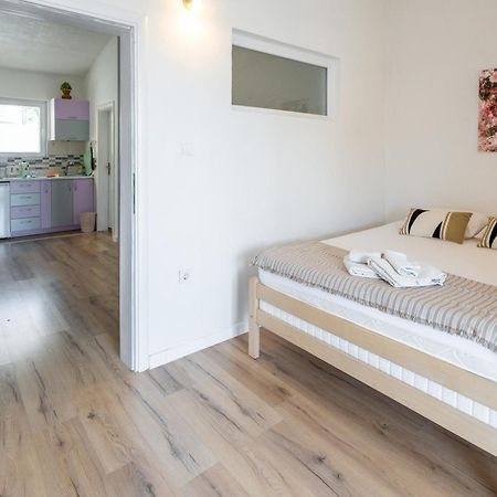 Apartments Miki Bar Zewnętrze zdjęcie