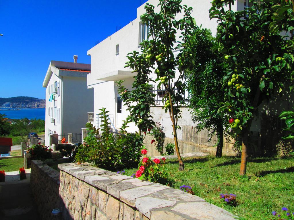 Apartments Miki Bar Zewnętrze zdjęcie