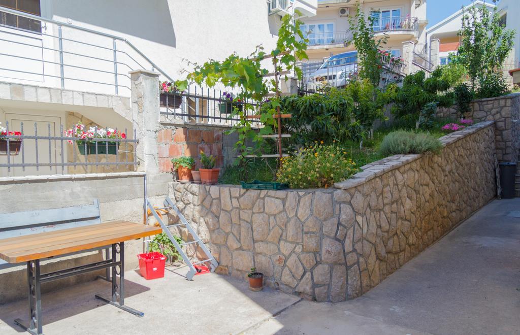 Apartments Miki Bar Zewnętrze zdjęcie