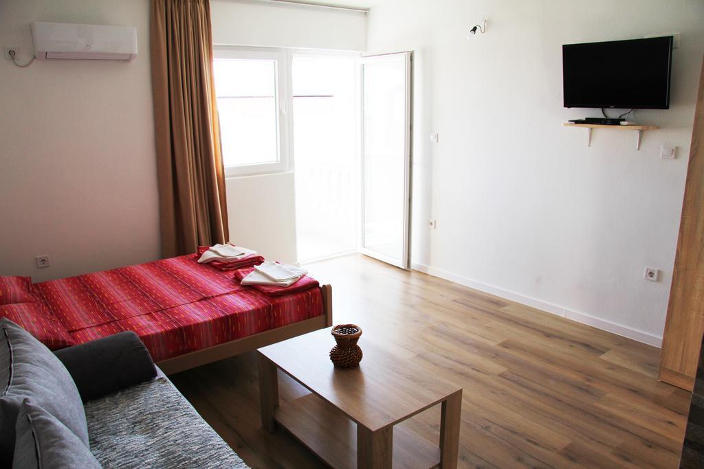 Apartments Miki Bar Zewnętrze zdjęcie