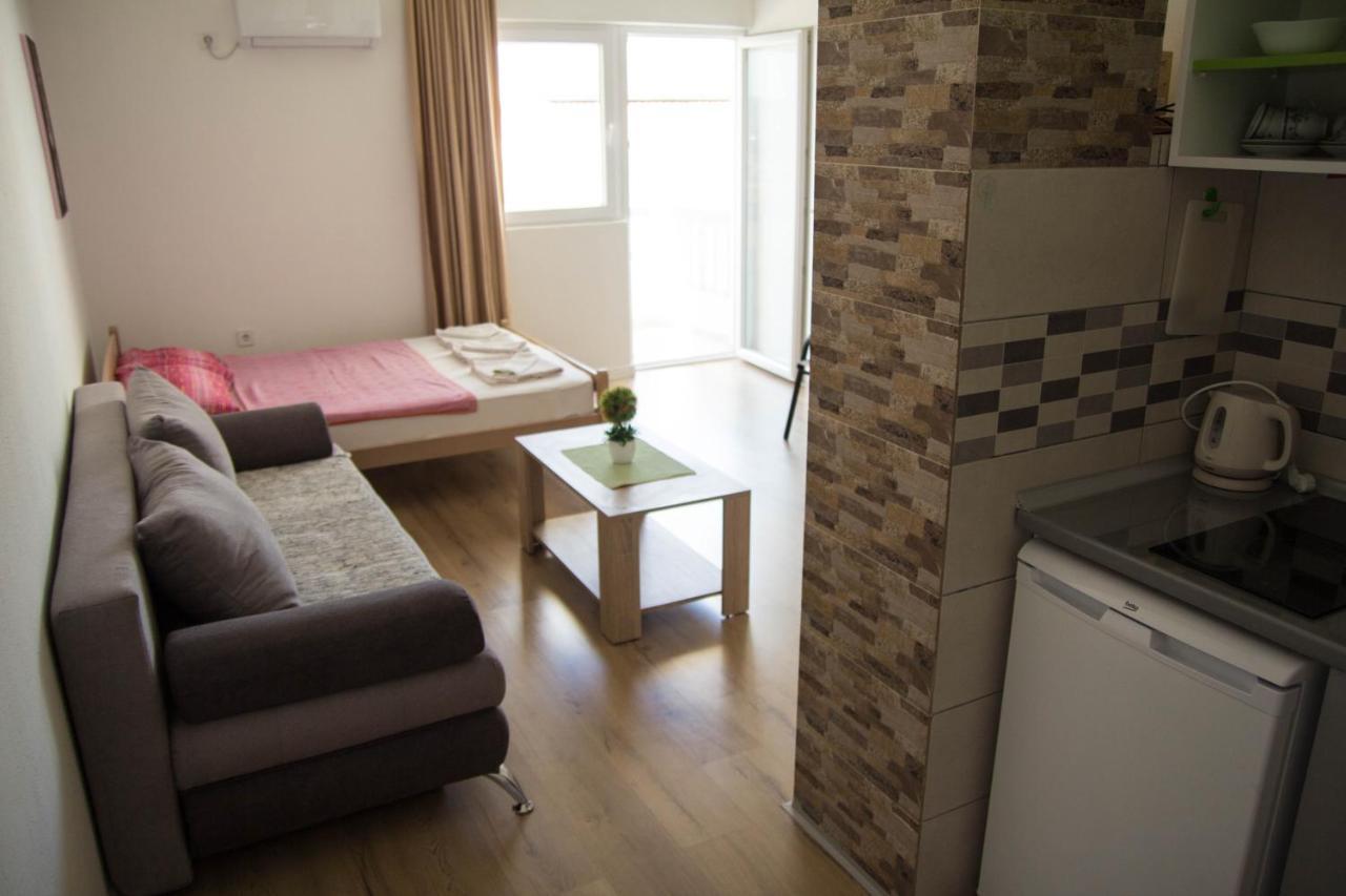 Apartments Miki Bar Zewnętrze zdjęcie