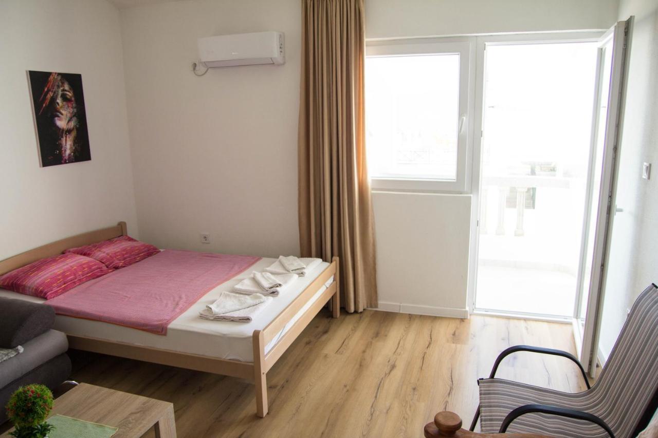 Apartments Miki Bar Zewnętrze zdjęcie