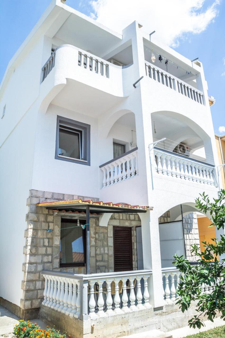 Apartments Miki Bar Zewnętrze zdjęcie